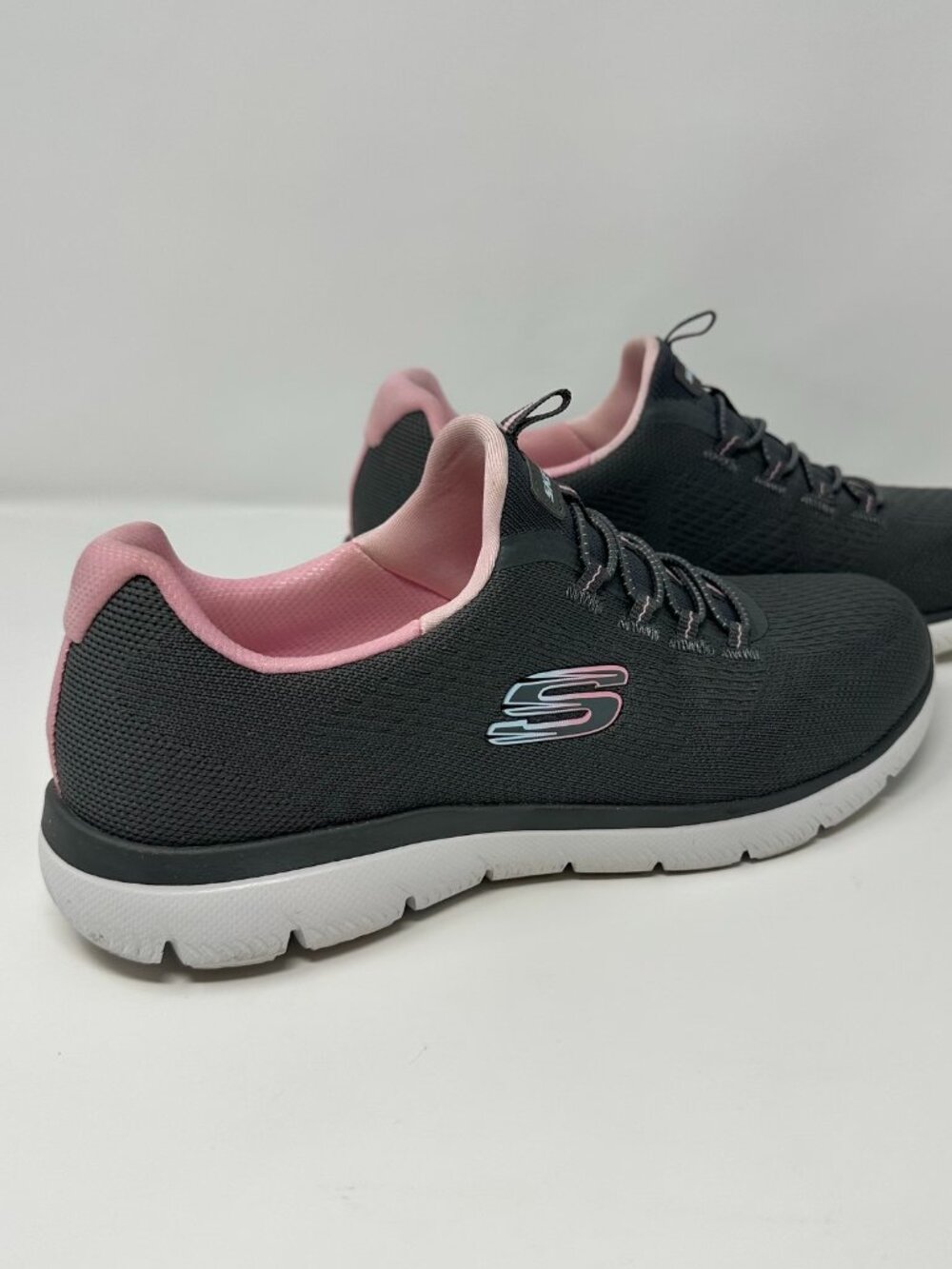 Skechers Women's Summits Radiant Flow Slip-Ins Charcoal Pink - 150282-CCPK 5.5